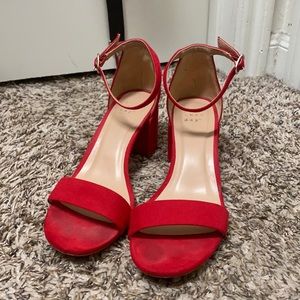 Red block heel sandal pump
